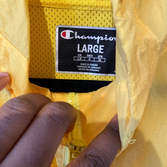 Champions shadow script sunny yellow large windbreaker… - Picture 4 of 7